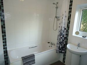 Photo 7- click for photo gallery